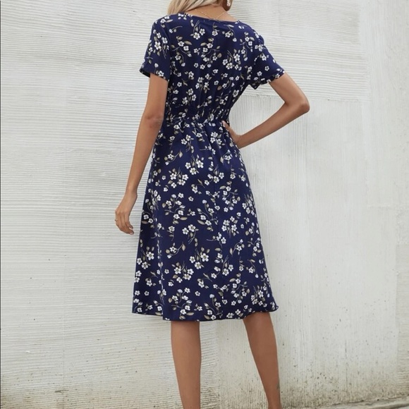 Boho floral print wrap A line dress - Picture 3 of 16